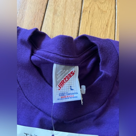 vintage jerzees Daytona Beach t-shirt Women’s Large USA Made Purple Embroidered - Picture 4 of 7